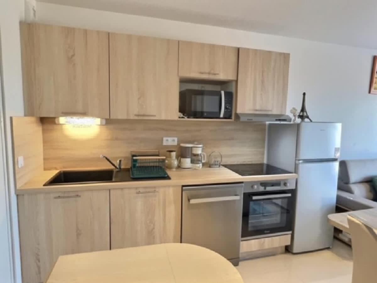 A 150M De La Plage - Coquet Appartement Pour 4 Personnes Vias Eksteriør billede