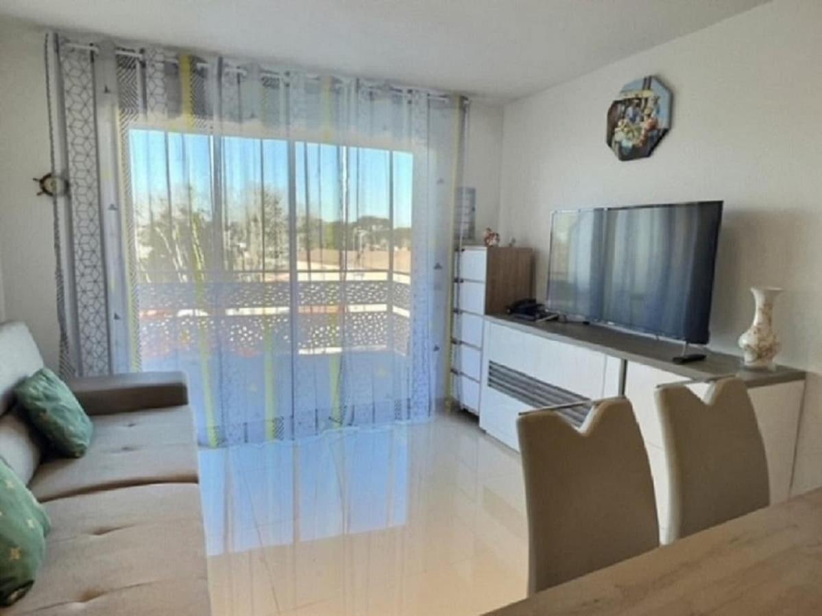 A 150M De La Plage - Coquet Appartement Pour 4 Personnes Vias Eksteriør billede